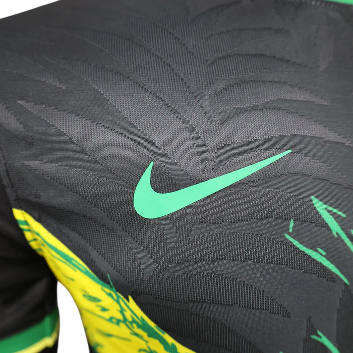 Brésil Maillot Concept Édition Spéciale "Oiseau Noir"
